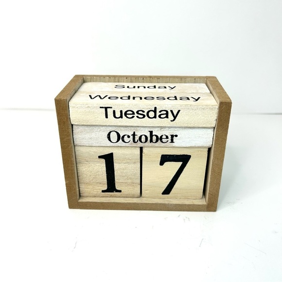 Rustic Wooden Block Calendar Date Display - Picture 3 of 9